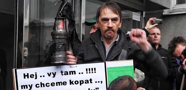 Za prolomení těžebních limitů demonstruje v Praze až 700 horníků 