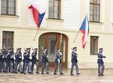 Slavnostní střídání stráží na Pražském hradé o stá...