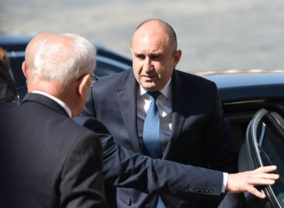 Fico málem zemřel kvůli Ukrajině. Bulharský prezident zasáhl