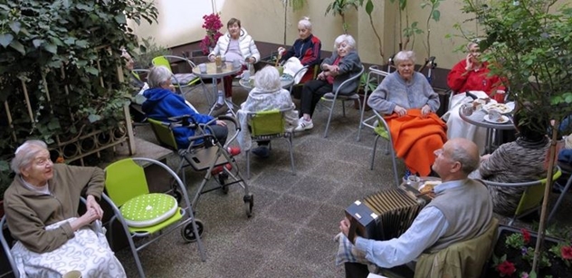 Praha 5: Jak pomáhá Dům sociálních služeb Na Neklance seniorům