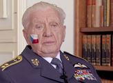 FAEI.cz: Nikdy bych neměnil, říká pamětník letecké bitvy o Británii generálmajor Boček