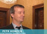 Česko zvolilo systém tolerované libovůle a ústavního alibismu, komentuje Honzejk zamítnutí ústavní žaloby na prezidenta