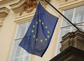 Celých 61 procent lidí neví, jaké hodnoty by měla EU hájit