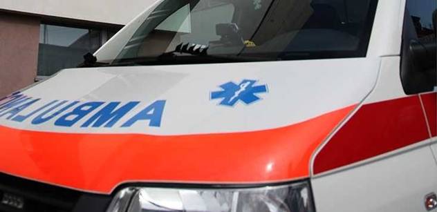 ZZS MSK: Dva zranění při nehodě motocyklu na Bruntálsku
