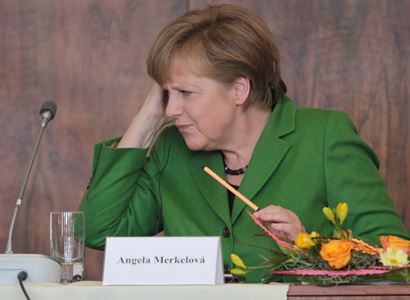 „Terorismus lze zvládnout a s Tálibánem se pokusíme jednat,“ řekla Merkelová k Afghánistánu. Putin byl opatrnější. Padla vážná slova o Ukrajině