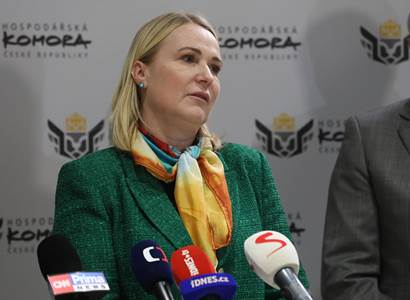 Olympijský vítěz Svoboda, voják z Dukly, odmítl zakázat Rusku olympiádu. Ministryně obrany reaguje