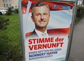 Plakát volební kampaně Norberta Hofera doupravený ...