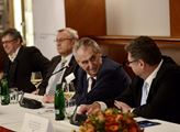 ŽIVĚ Tisková konference prezidenta Zemana v Maďarsku