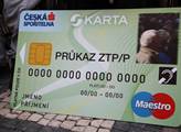 Na sKartu si lidé z bankomatů vybrali přes 120 miliónů korun, píše deník