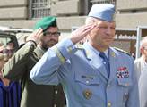 Obrana: Zasedání ministrů obrany NATO řešilo hlavně Afghánistán