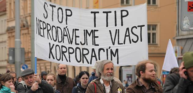 Expertka z Německa a odpůrkyně TTIP vystoupila v Praze. Tyto podivnosti prý kolem smlouvy probíhají