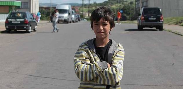 Cestu k řešení problémů s Romy vidí vláda ve vzdělávání dětí 