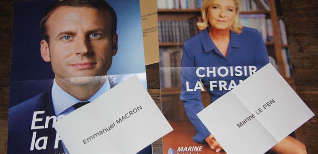 Když máte ve druhém kole Le Penovou, tak volba není normální, zaznělo v ČT