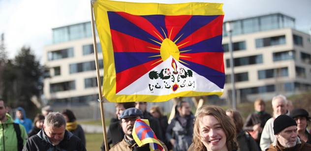 Soud projedná odvolání v případu Číňana a krádeže tibetské vlajky