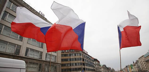V den státního svátku kdosi zapálil vlajku na české ambasádě ve Vídni
