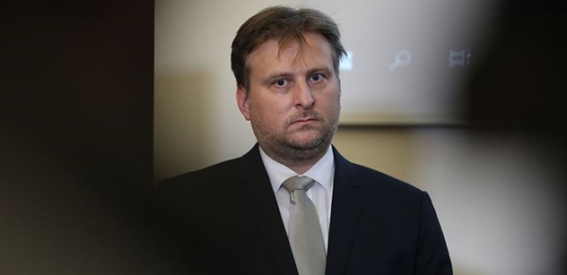 Ministr Kněžínek: Obávám se, že neseženeme tlumočníka, protože se bude vymlouvat