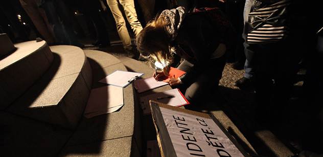  Autor stotisícové petice: Zeman provokuje a vytváří napětí. Chci sehnat miliony podpisů. Problém Česka nejsou peníze, ale morální hodnoty