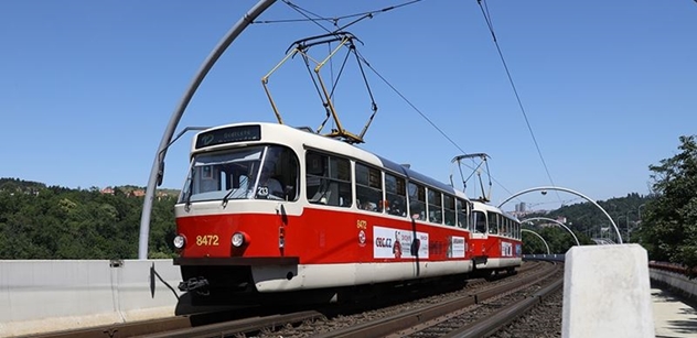Pražské autobusy i tramvaje okrášlí kníry. Jde o podporu Movemberu