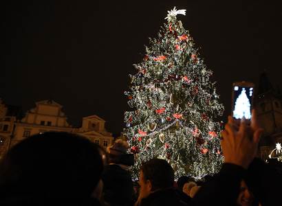 Praha zrušila kulturní program na vánočních trzích na Staroměstském náměstí
