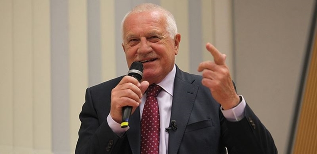 Václav Klaus: Oni chtějí co nejvíce migrantů, aby z nich stvořili novou Evropu
