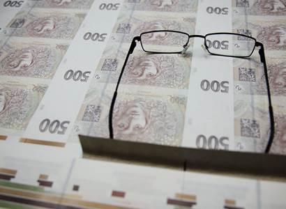 Průšvih. Měnová krize v ČR na spadnutí. Může za to Fiala, zní nahlas