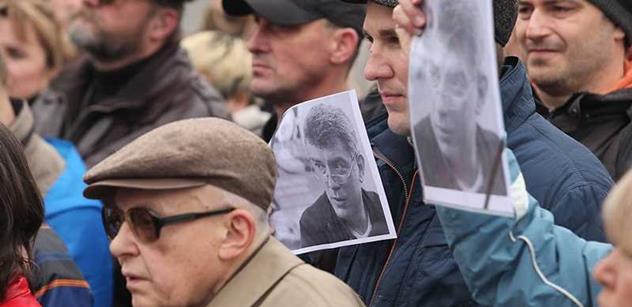 Ostrý hlas z Trikolóry proti Náměstí Borise Němcova: Když si o tom pánovi něco zjistíte...