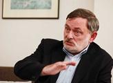 Ombudsman Varvařovský skončil ve funkci, zastupuje jej Křeček