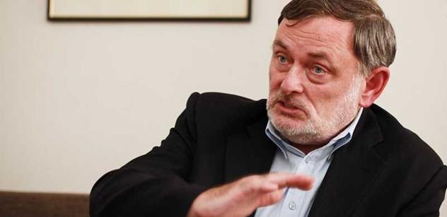 Ombudsman Varvařovský, který kritizoval Drábkovy nápady, končí