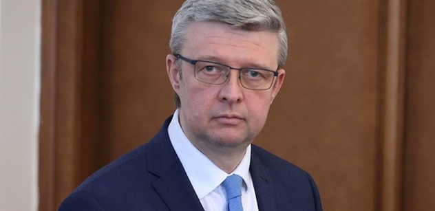 Ministr Havlíček: Zpřísníme předpisy v kamionové dopravě