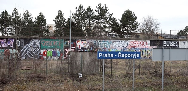 FOTO „Hodně se tu š*ká!“ Zavítali jsme do pražských Řeporyjí, kterým vládne „extrémní starosta“ Novotný