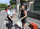 Vyjádření nesouhlasu s politikou Maďarska vůči LGB...