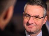 Zahradil roztrhal ministra Petříčka a řekl velmi vážná slova k migrační krizi a brexitu