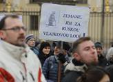 Protest proti udělení milosti prezidentem Milošem ...