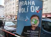 Politické plakáty v ulicích Prahy. Do termínu vole...