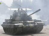 Jinde se tanků zbavují, česká armáda si je nechá ještě deset let