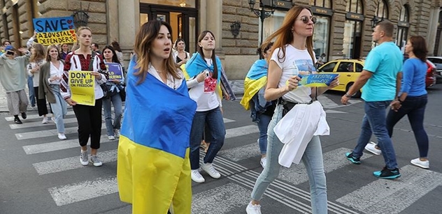 „Bojují za hodnoty civilizovaného světa.“ Lidé na Václaváku podpořili Ukrajinu