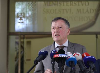 Ministr Balaš: Medaile MŠMT významným osobnostem pedagogiky