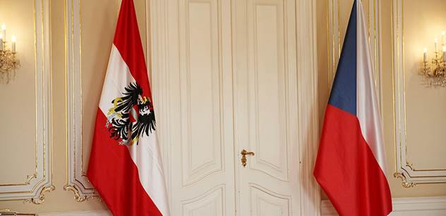 Prezident Zeman se svým nápadem neuspěl. V Rakousku ho odmítli 