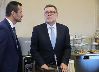 Ministr Stanjura: Kdyby nebylo Putinovy agrese, o žádné mimořádné dani bychom se dnes nebavili