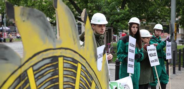 Riziková těžba štěrkopísku na Uherskoostrožsku navzdory občanům a obavám o pitnou vodu