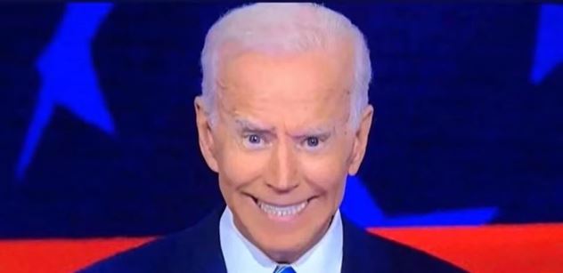 Joe Biden s výrazem tvora ze vzdálené galaxie... Zbořil sledoval prezidentskou debatu v USA