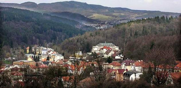 Luhačovice: Část silnice u místní části Řetechov se bude opravovat