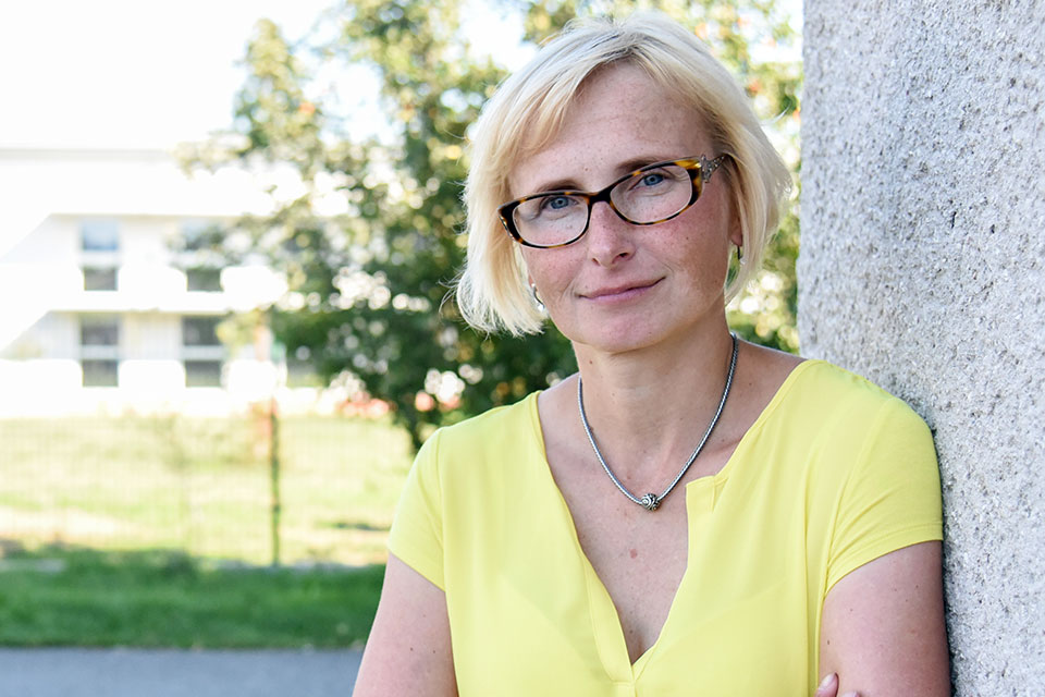 Konečná (KSČM): Bydlení musí být lidské právo, ne výsada pro bohaté | ParlamentniListy.cz – politika ze všech stran - Vimarsana News