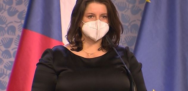 Ministryně Maláčová: Odměny nejsou „na splátky“