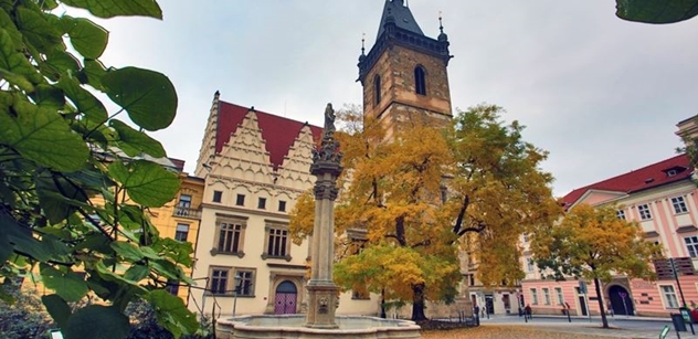Praha 2: Místnost Novoměstské radnice se promění v prvorepublikový salon