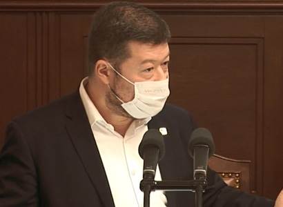 Okamura: Odsuzujeme invazi. Minské dohody porušily obě strany. Cenzura a zvůle