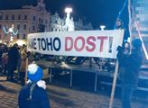 Výročí v Plzni: Mladá aktivistka vykládala, co napáchal komunismus. Havel z Rudolfina a obrana Sorose. Předplaťte si Deník N a Fórum24, ti jsou nezávislí