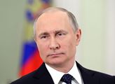 Vladimír Putin vtipkoval o tom, jak plánuje ovlivňovat prezidentské volby v USA