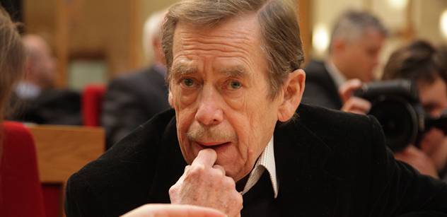 Václav Havel dostal čestné ocenění za „pokrytectví a krytí zločinců“