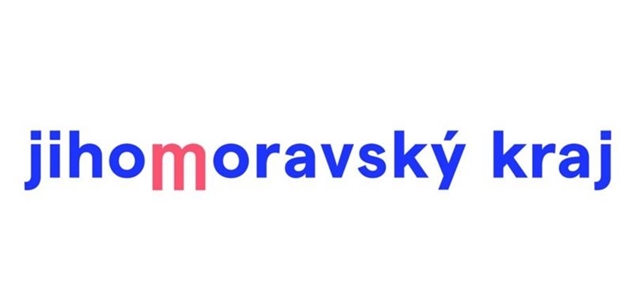Jihomoravský kraj: Morava slaví 1200 let, budovu úřadu zdobí banner s orlicí